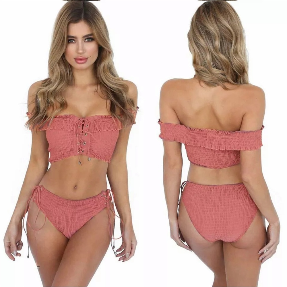 Sexy Swimsuit - Picture 4 of 6